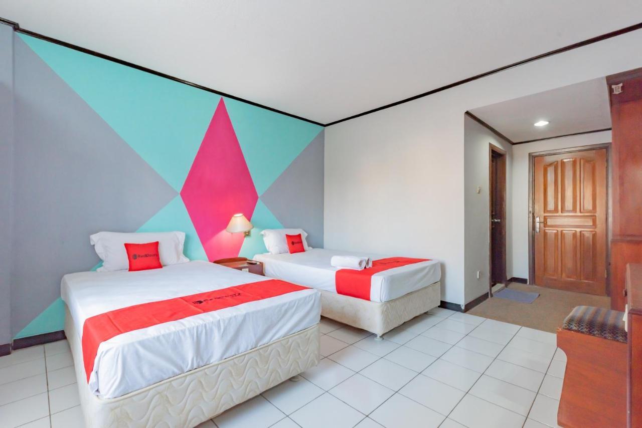 Reddoorz Near Plaza Balikpapan Hotel Exterior photo