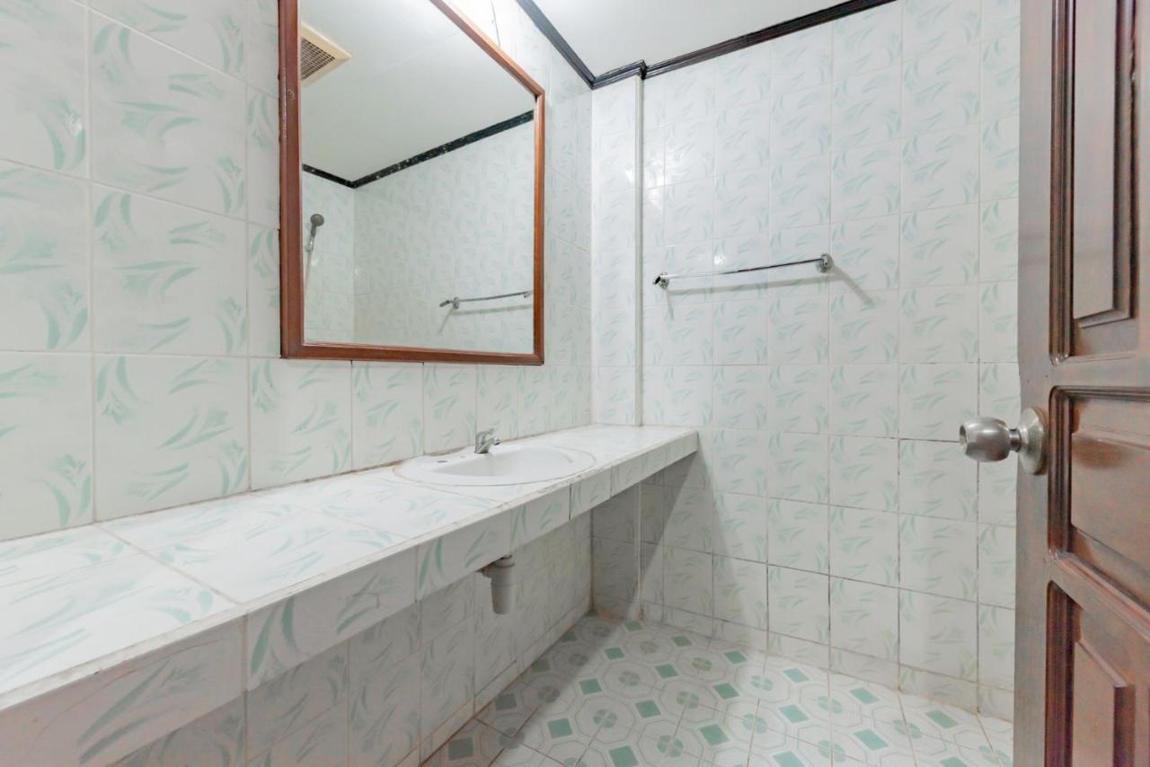 Reddoorz Near Plaza Balikpapan Hotel Exterior photo